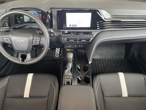 Certified 2025 Toyota Camry SE image 12