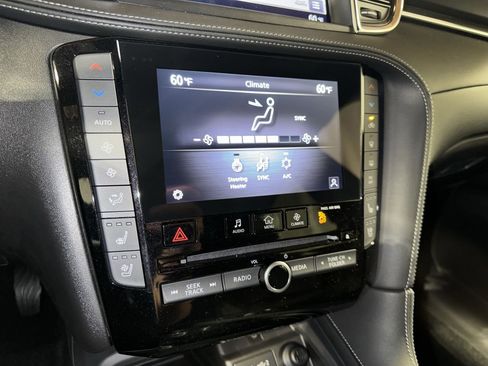 Certified 2025 INFINITI QX55 Essential image 24