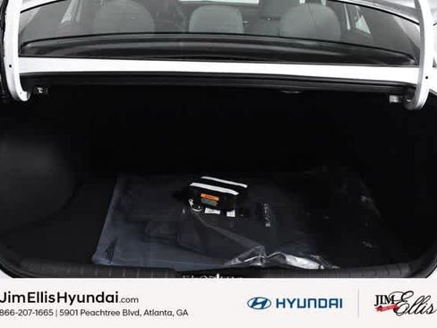 New 2025 Hyundai Elantra Limited w/ Cargo Package image 10