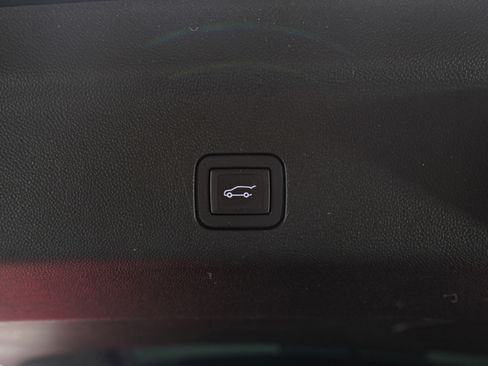 Used 2024 Cadillac Escalade ESV Premium Luxury image 12