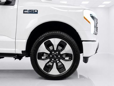 Used 2024 Ford F150 Lightning Platinum AWD/4WD image 11