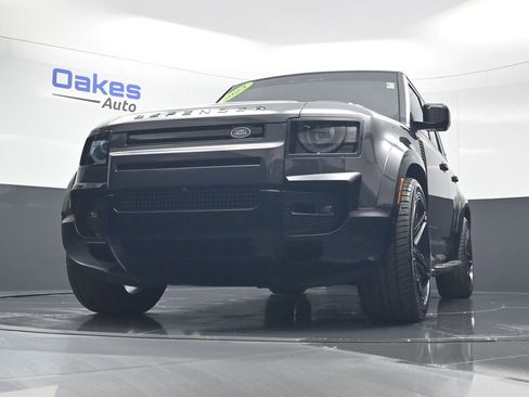 Used 2023 Land Rover Defender 110 V8 AWD/4WD image 44