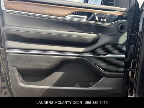 Used 2023 Jeep Grand Wagoneer 4WD image 22