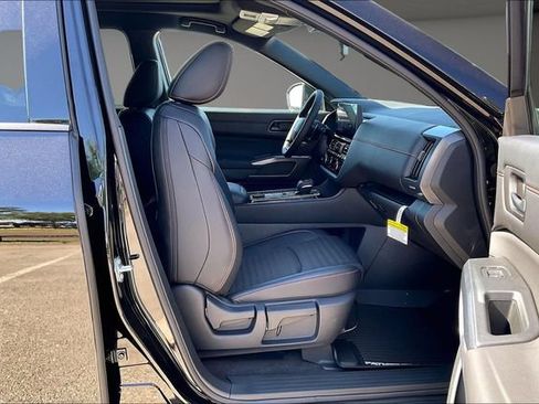 New 2026 Nissan Pathfinder Rock Creek w/ Rock Creek Premium Package AWD/4WD image 10