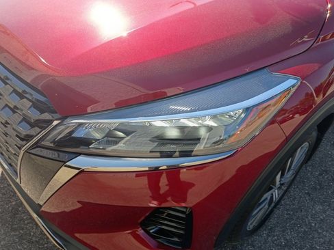 Used 2023 Nissan Kicks SR w/ SR Premium Package FWD image 26