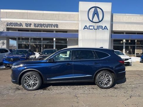 Certified 2023 Acura MDX SH-AWD w/ Advance Package image 2