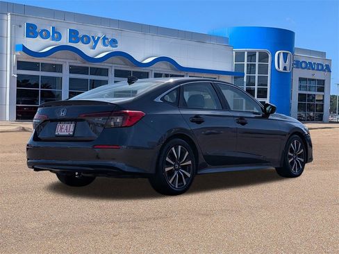 Certified 2023 Honda Civic EX image 5