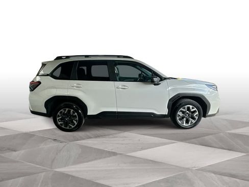 Used 2026 Subaru Forester Premium AWD/4WD image 9