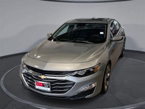 Used 2024 Chevrolet Malibu LT image 1