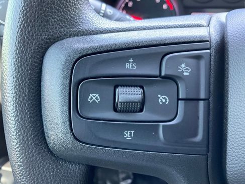 Used 2023 Chevrolet Silverado 1500 Custom AWD/4WD image 12