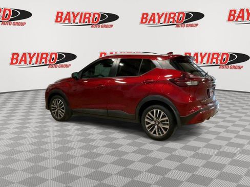 Used 2021 Nissan Kicks SV FWD image 6