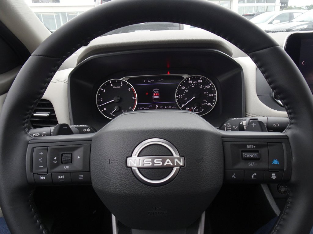 Used 2025 Nissan Rogue SV w/ SV Premium Package AWD/4WD image 20