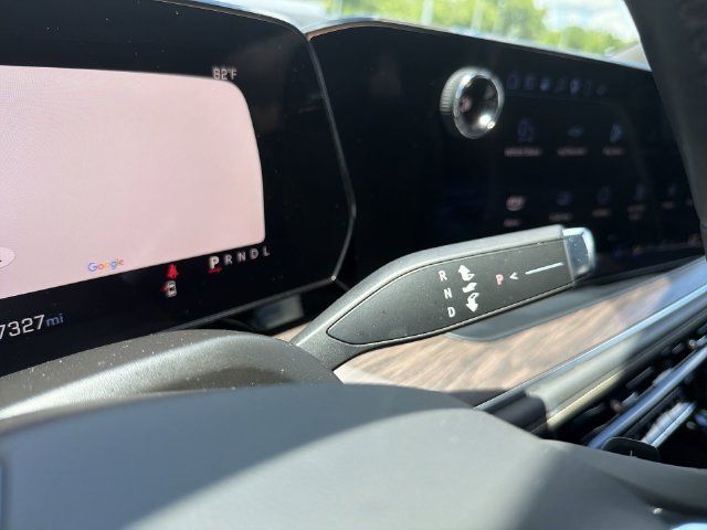 Certified 2025 Chevrolet Tahoe Premier AWD/4WD image 31