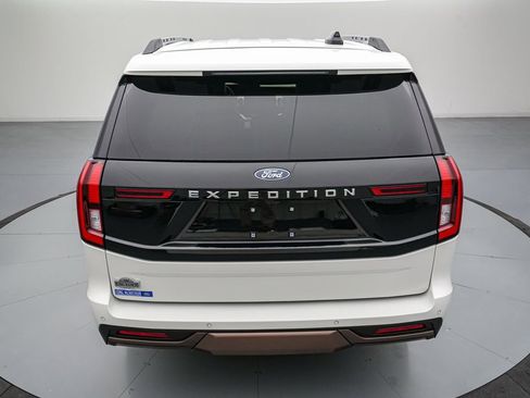 Certified 2025 Ford Expedition King Ranch AWD/4WD image 6