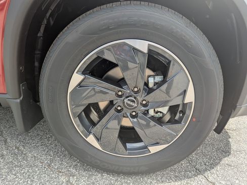 New 2026 Nissan Rogue SV image 9