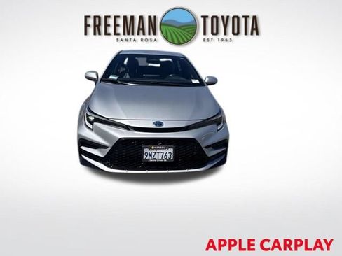 Used 2024 Toyota Corolla SE FWD image 2