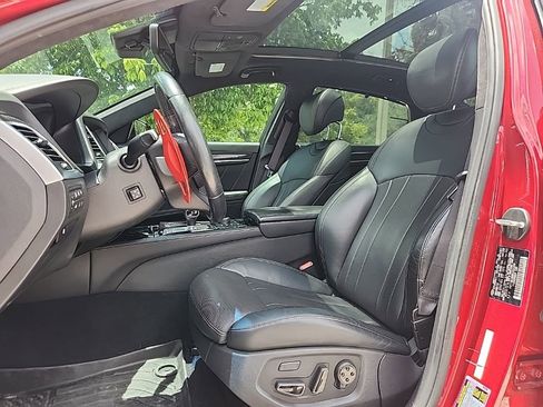 Used 2019 Genesis G80 3.3T Sport RWD image 3