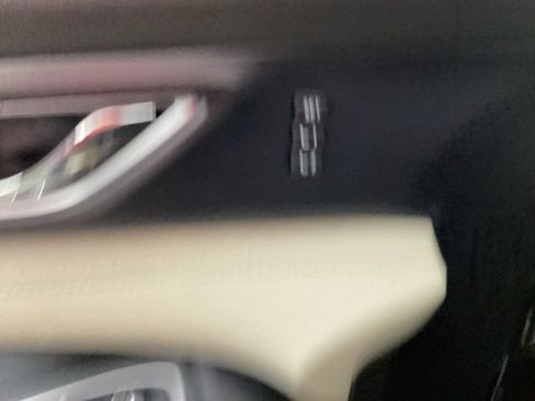 Used 2021 Subaru Ascent Limited w/ Technology Package image 18