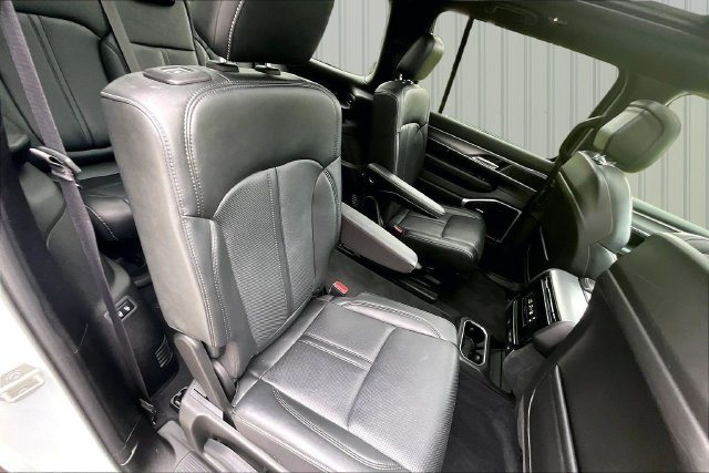 Used 2023 Jeep Wagoneer Series II AWD/4WD image 25