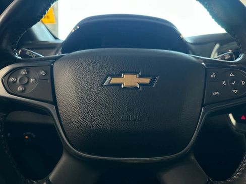 Used 2022 Chevrolet Traverse LT image 25