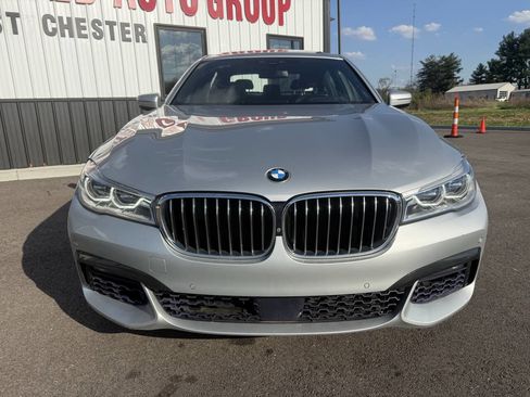 Used 2017 BMW 750i xDrive image 3