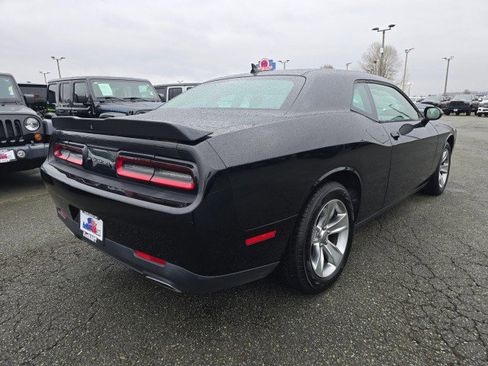 Used 2017 Dodge Challenger SXT w/ Sound Group image 3