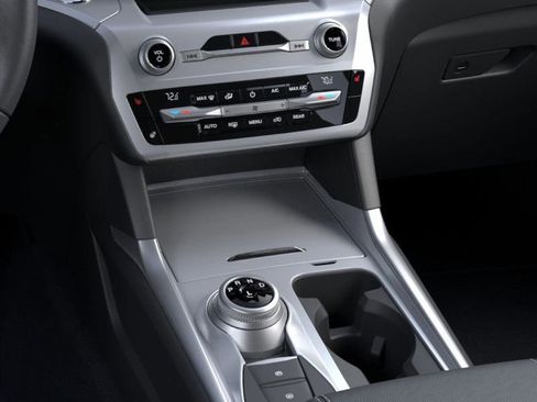 Used 2024 Ford Explorer XLT w/ Equipment Group 202A image 16