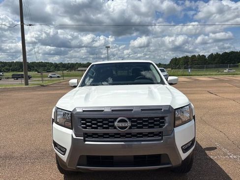 New 2025 Nissan Frontier SV w/ SV Convenience Package image 6