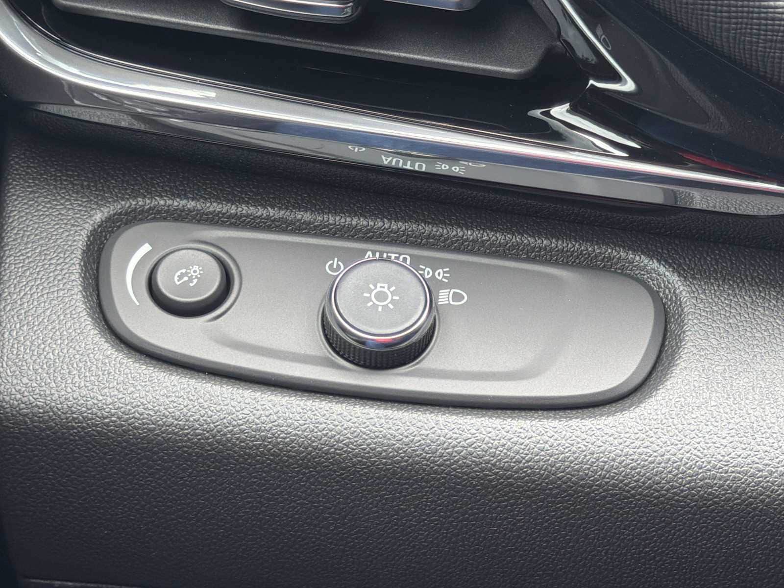 New 2026 Buick Envista Sport Touring w/ Convenience I Package FWD image 16