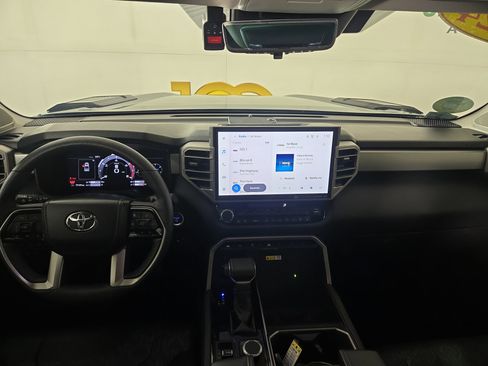 Used 2024 Toyota Tundra Limited AWD/4WD image 14