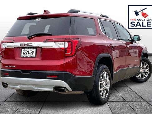 Used 2021 GMC Acadia SLT w/ Premium Package image 13