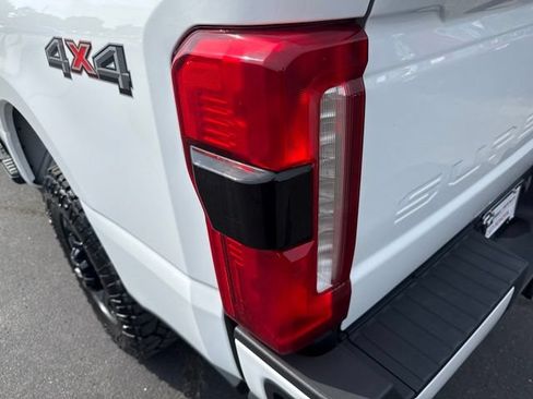 Used 2024 Ford F250 XL w/ STX Appearance Package AWD/4WD image 10