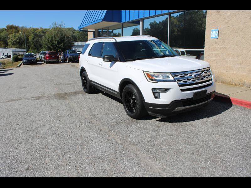 Used 2019 Ford Explorer XLT w/ Equipment Group 202A FWD image 1
