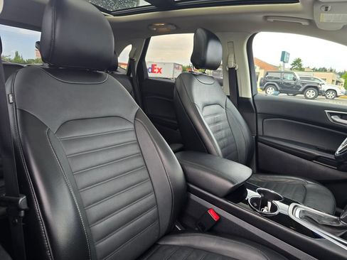Used 2018 Ford Edge SEL w/ Canadian Touring Package AWD/4WD image 11