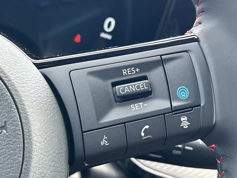 New 2026 Nissan Kicks SR AWD/4WD image 29