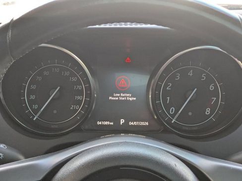 Used 2016 Jaguar F-TYPE R image 11