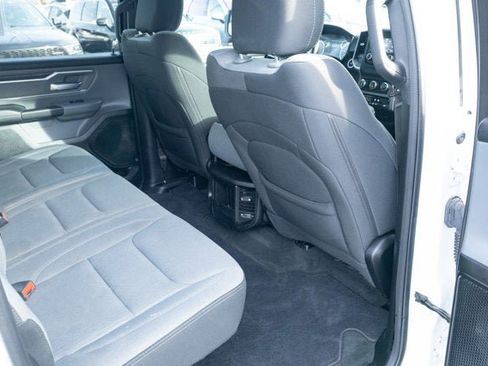 Used 2021 RAM 1500 Big Horn image 34