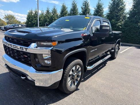 Used 2021 Chevrolet Silverado 2500 LT w/ Convenience Package AWD/4WD image 9