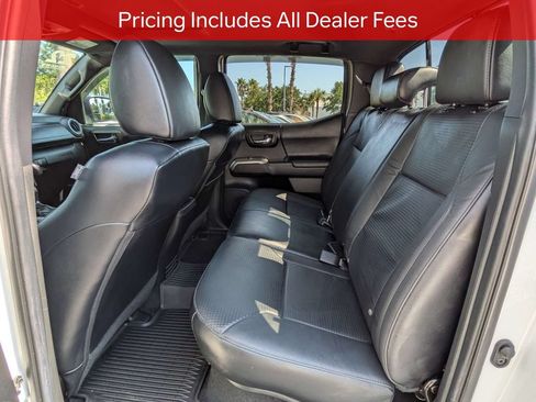 Used 2022 Toyota Tacoma Limited RWD image 15