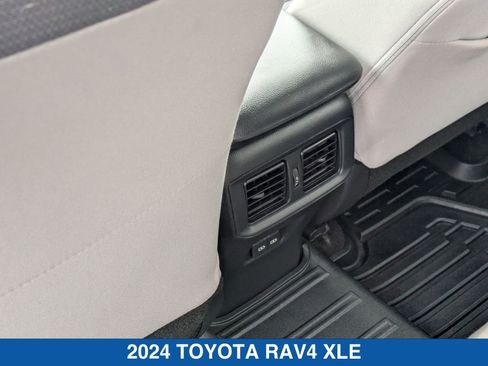 Used 2024 Toyota RAV4 XLE w/ Convenience Package image 32