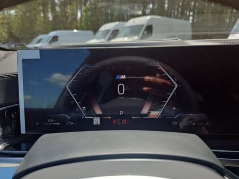 New 2026 BMW X7 xDrive40i w/ M Sport Package AWD/4WD image 19