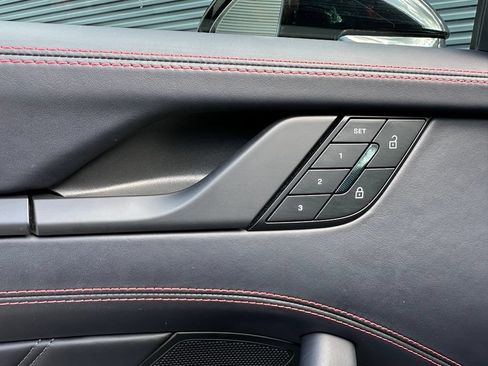 Certified 2025 Porsche 911 Carrera GTS RWD image 18