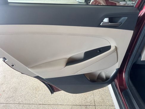 Used 2017 Hyundai Tucson Sport w/ Cargo Package image 9