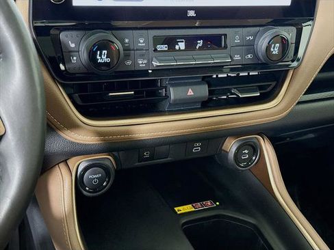 Certified 2024 Toyota Grand Highlander AWD Hybrid image 8