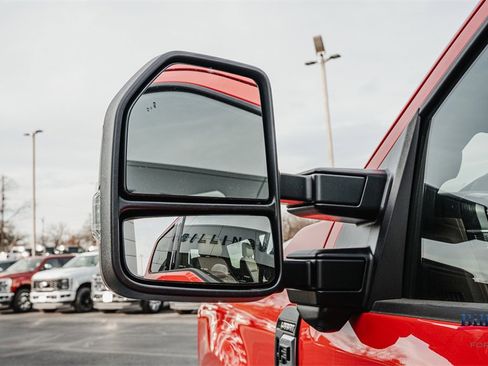 Used 2023 Ford F250 Lariat image 8