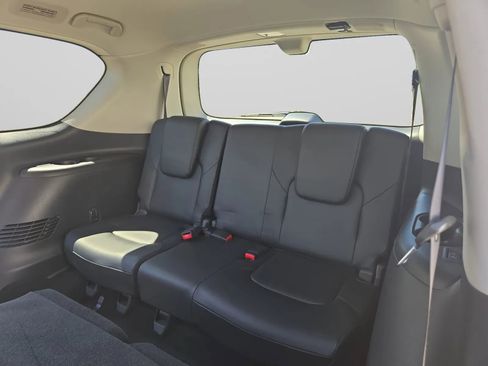 Used 2023 Nissan Armada Platinum RWD image 33