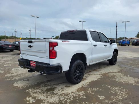 Used 2023 Chevrolet Silverado 1500 LT Trail Boss w/ LT Trail Boss Premium Package AWD/4WD image 5