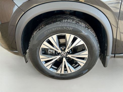 Used 2021 Nissan Rogue SV image 35