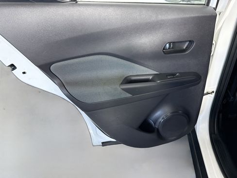 Used 2020 Nissan Kicks S image 26