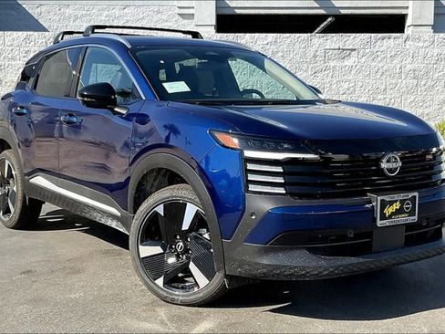 New 2026 Nissan Kicks SR image 13